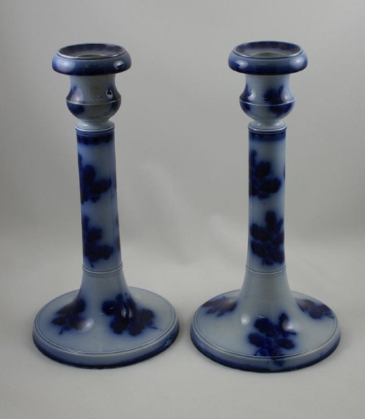Pair of Candle Sticks Flow Blue